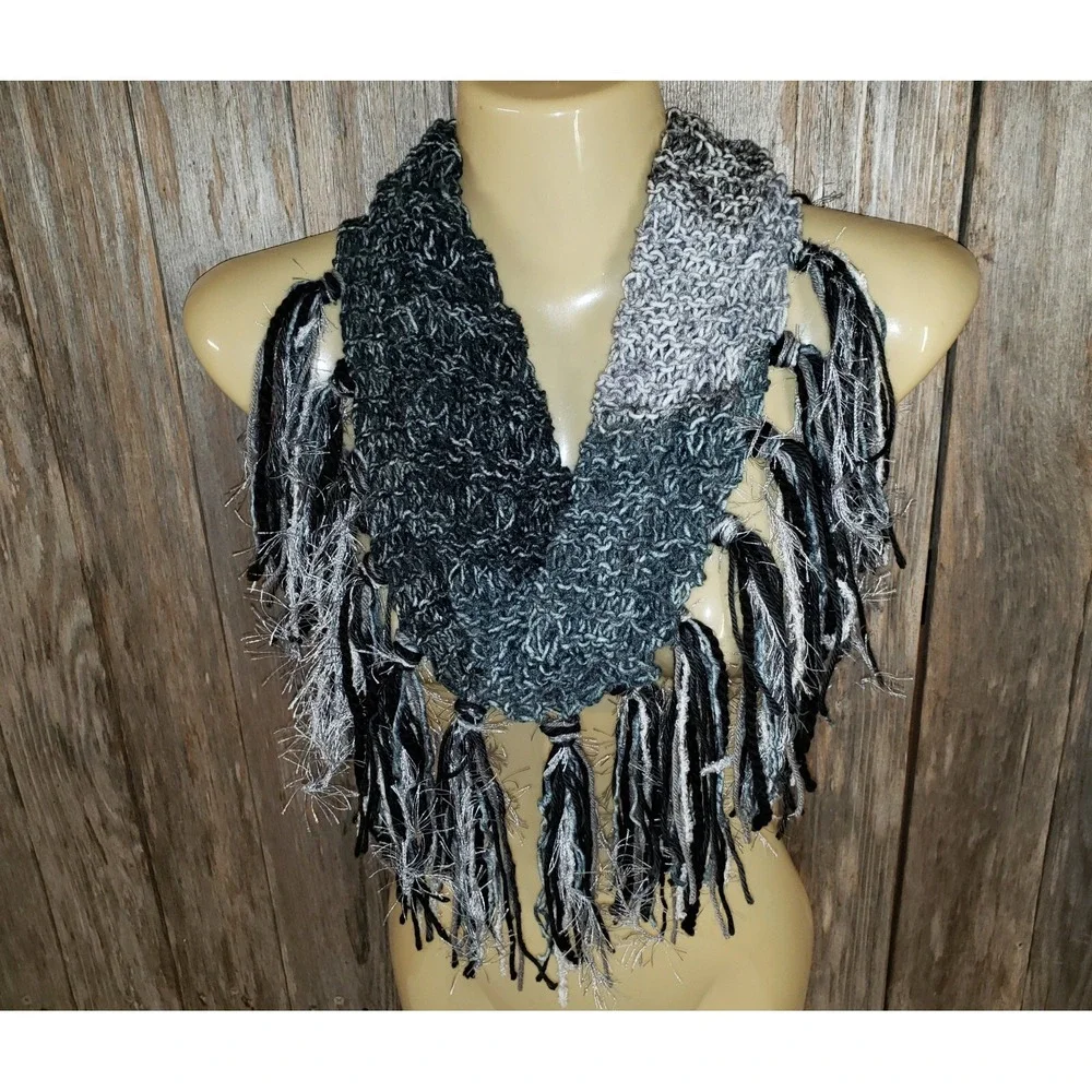 NEW Hand Knitted Black Gray White‎ Ombre Boho Cowl Scarf Fringe Festival Indie
